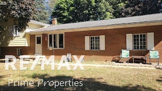 2135 S New Lothrop Rd, Lennon, MI 48449