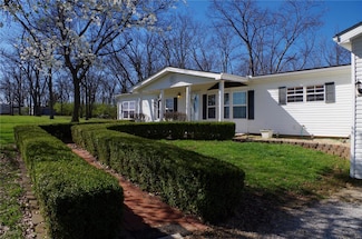 1077 Creech School Rd, Troy, MO 63379