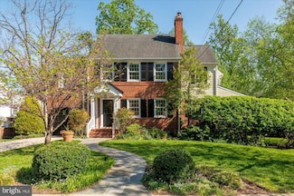 3108 Cummings Ln, Chevy Chase, MD 20815