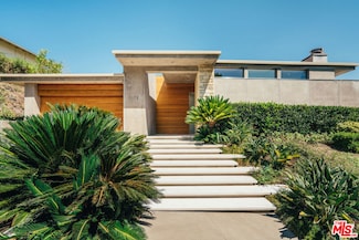 1470 Carla Ridge, Beverly Hills, CA 90210