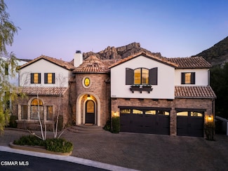 2102 Trentham Rd, Lake Sherwood, CA 91361