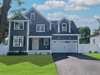 11 Montvale Rd, Woburn, MA 01801