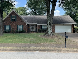 2746 N Rockcreek Pkwy, Cordova, TN 38016