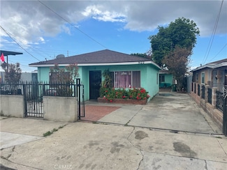 1622 E Robidoux St, Wilmington, CA 90744
