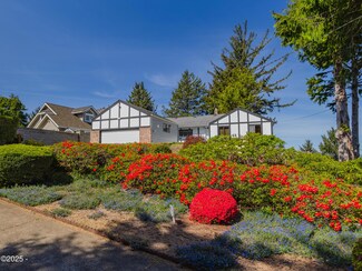 1080 SW Norwood Dr, Waldport, OR 97394