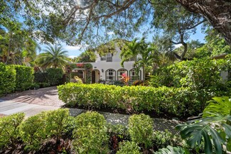738 Biscayne Dr, West Palm Beach, FL 33401