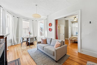 1136 N Logan St Unit 2, Denver, CO 80203