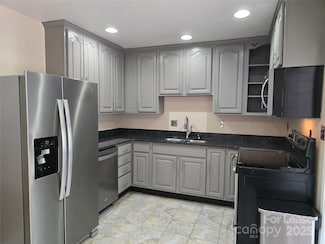5027 Malibu Dr Unit 115, Charlotte, NC 28215