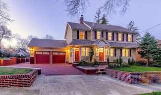 351 Hollywood Ave, Little Neck, NY 11363