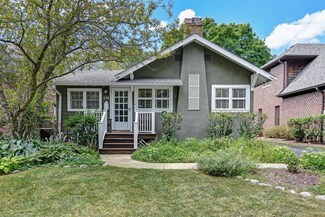 138 Tuttle Ave, Clarendon Hills, IL 60514