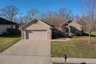 5303 Flatts Mill Ct, Columbia, MO 65203
