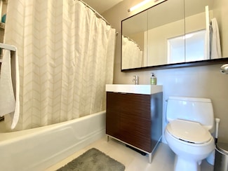 105 Duane St Unit 41E, New York, NY 10007