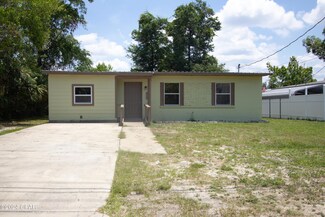 704 Bay Ave, Panama City, FL 32401