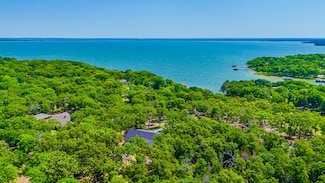 231 Stonewall Dr, Streetman, TX 75859