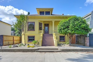 1716 T St, Sacramento, CA 95811