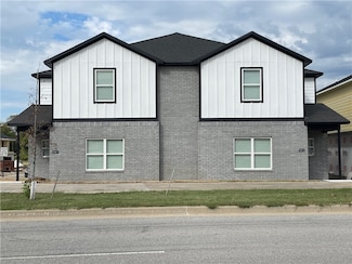 4254 W Bandera St, Fayetteville, AR 72704