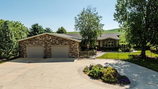95 Beaver Creek Rd, Sheridan, WY 82801