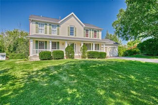 5 Colonist Ln, Rochester, NY 14624