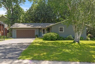3000 Highview Ln, Mound, MN 55364