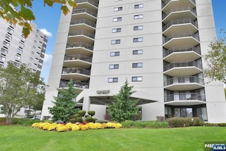 245 Prospect Ave Unit 5A, Hackensack, NJ 07601