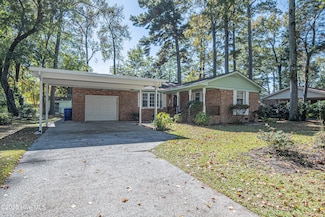 210 Westhaven Rd, Greenville, NC 27834