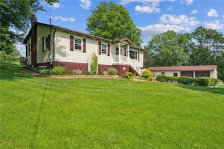 922 Old Ridge Rd, Hickory, PA 15340