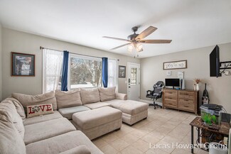14250 Quincy St, Holland, MI 49424