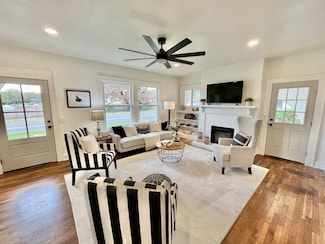 2013 Highland Ave, Columbia, TN 38401