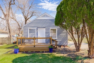 318 N Keeler St, Olathe, KS 66061