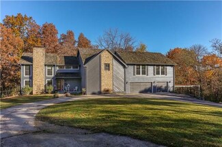 4600 NW Pawnee Dr, Riverside, MO 64150