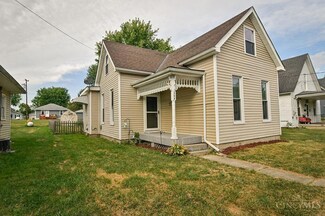208 County Line St, College Corner, OH 45003
