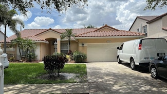 10769 Nashville Dr, Hollywood, FL 33026