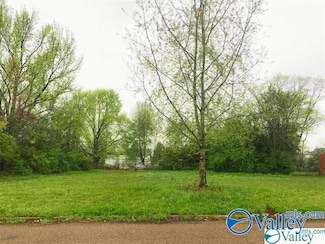 4008 Marie Ave NW, Huntsville, AL 35816