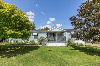 5725 Sherbourne Dr SW, Canton, OH 44706