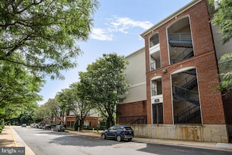 4862 Eisenhower Ave Unit 373, Alexandria, VA 22304