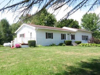 4385 S Gordon Ave, Fremont, MI 49412