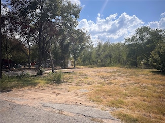 407 Humphrey St, de Leon, TX 76444