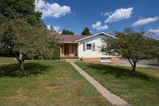 2700 Woodside Dr, Zanesville, OH 43701