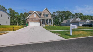 160 Laquinta Dr, Egg Harbor Township, NJ 08234