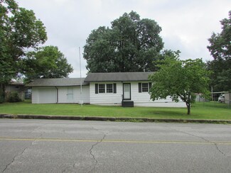 408 Cedar St, Anderson, MO 64831