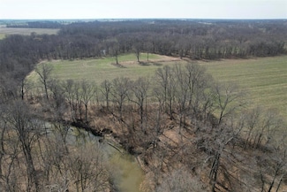 8 State Highway 15, Paris, MO 65275