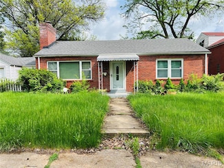 905 Hornsby Ave, Saint Louis, MO 63147
