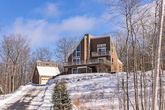 40 Skyline Dr, Holden, ME 04429