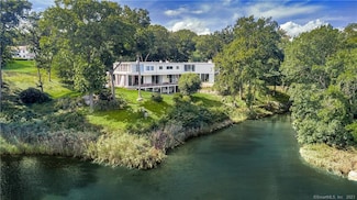9 Glen Gorham Ln, Darien, CT 06820
