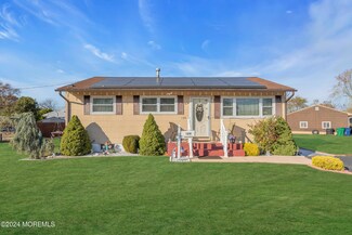 129 Dittmar Dr, Toms River, NJ 08757