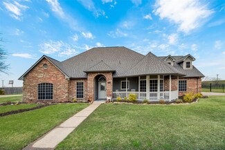 1609 W Alamosa Dr, Terrell, TX 75160