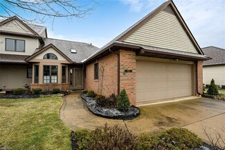 2550 River Downs Unit 24, Stow, OH 44224