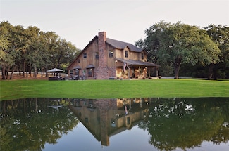 701 Elm Hill Blvd, Burleson, TX 76028