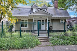 1708 18th Ave Unit 202, Seattle, WA 98122