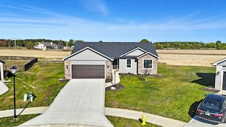 8181 Choice Ct, Fort Wayne, IN 46835